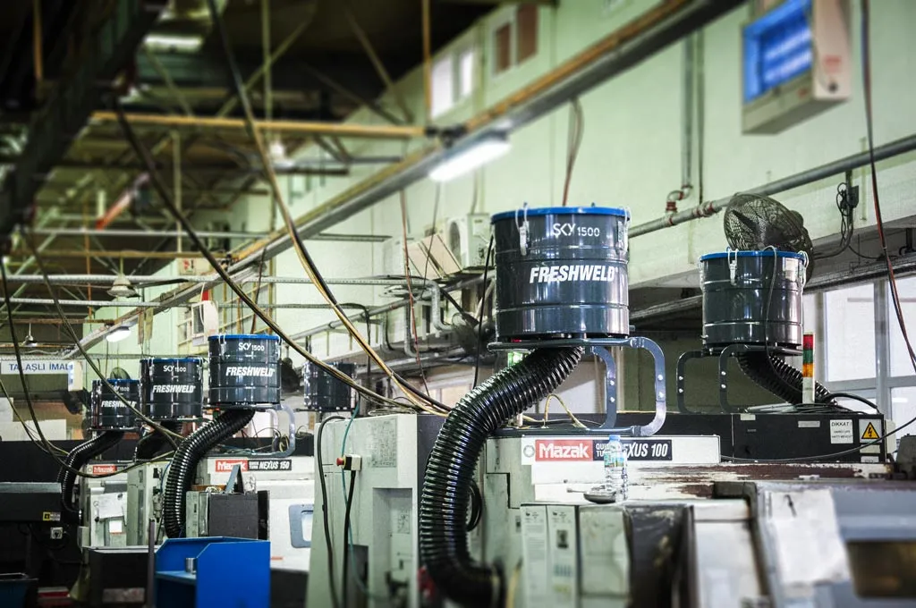 Industrial Oil Mist Filter Collection and Fume Extraction Unit for CNC Machines Using Cutting Oil – SKY Oil Mist - Image 10 10 Industrial Oil Mist Filter Collection and Fume Extraction Unit for CNC Machines Using Cutting Oil – SKY Oil Mist - Image 10