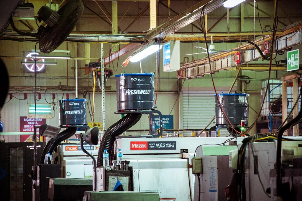 Industrial Oil Mist Filter Collection and Fume Extraction Unit for CNC Machines Using Cutting Oil – SKY Oil Mist - Image 7 7 Industrial Oil Mist Filter Collection and Fume Extraction Unit for CNC Machines Using Cutting Oil – SKY Oil Mist - Image 7