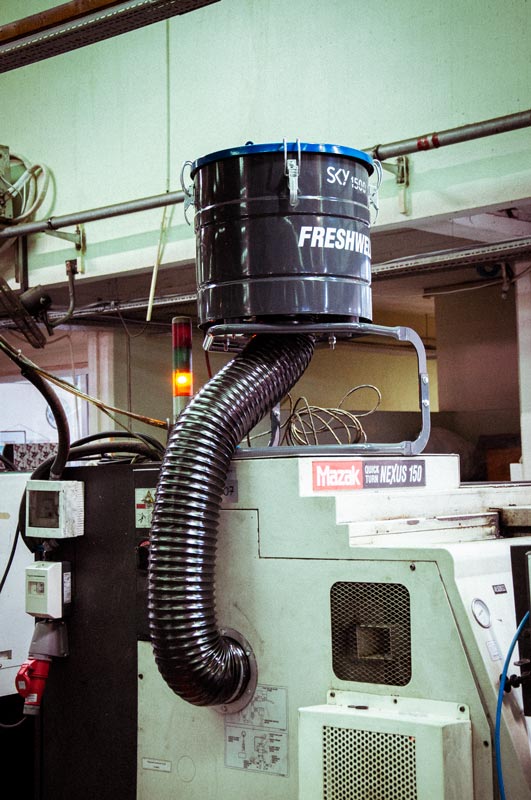 Industrial Oil Mist Filter Collection and Fume Extraction Unit for CNC Machines Using Cutting Oil – SKY Oil Mist - Image 8 8 Industrial Oil Mist Filter Collection and Fume Extraction Unit for CNC Machines Using Cutting Oil – SKY Oil Mist - Image 8